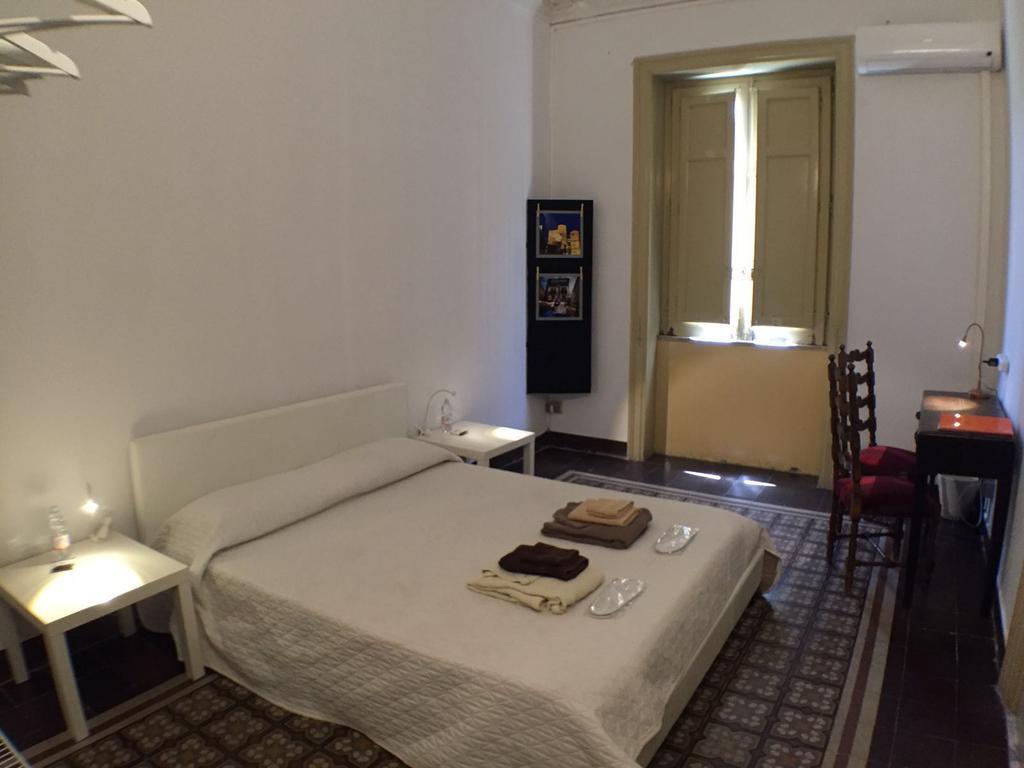 Deco Guest House ปาแลร์โม ภายนอก รูปภาพ